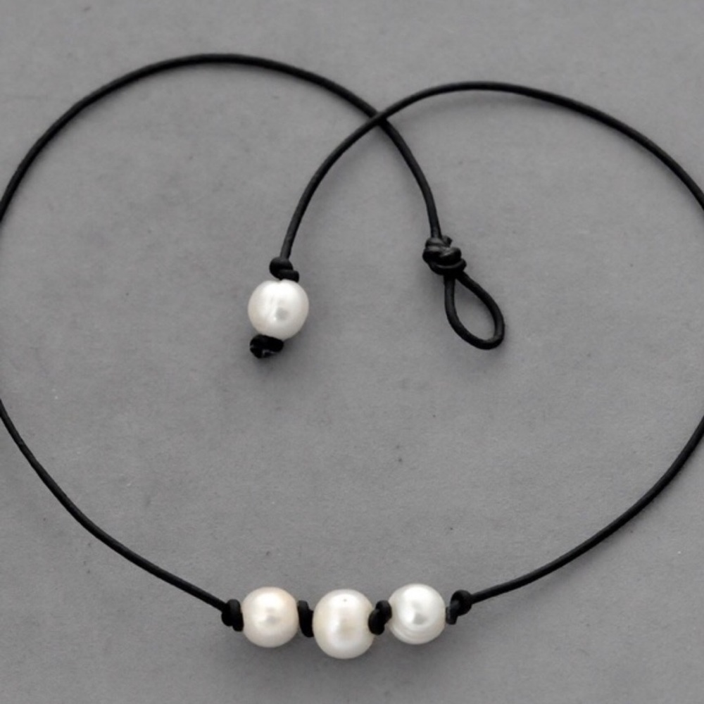 Boho Triple Pearl Leather Necklace